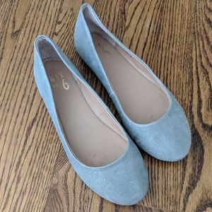 Silvery grey ballets flats, size 7.5